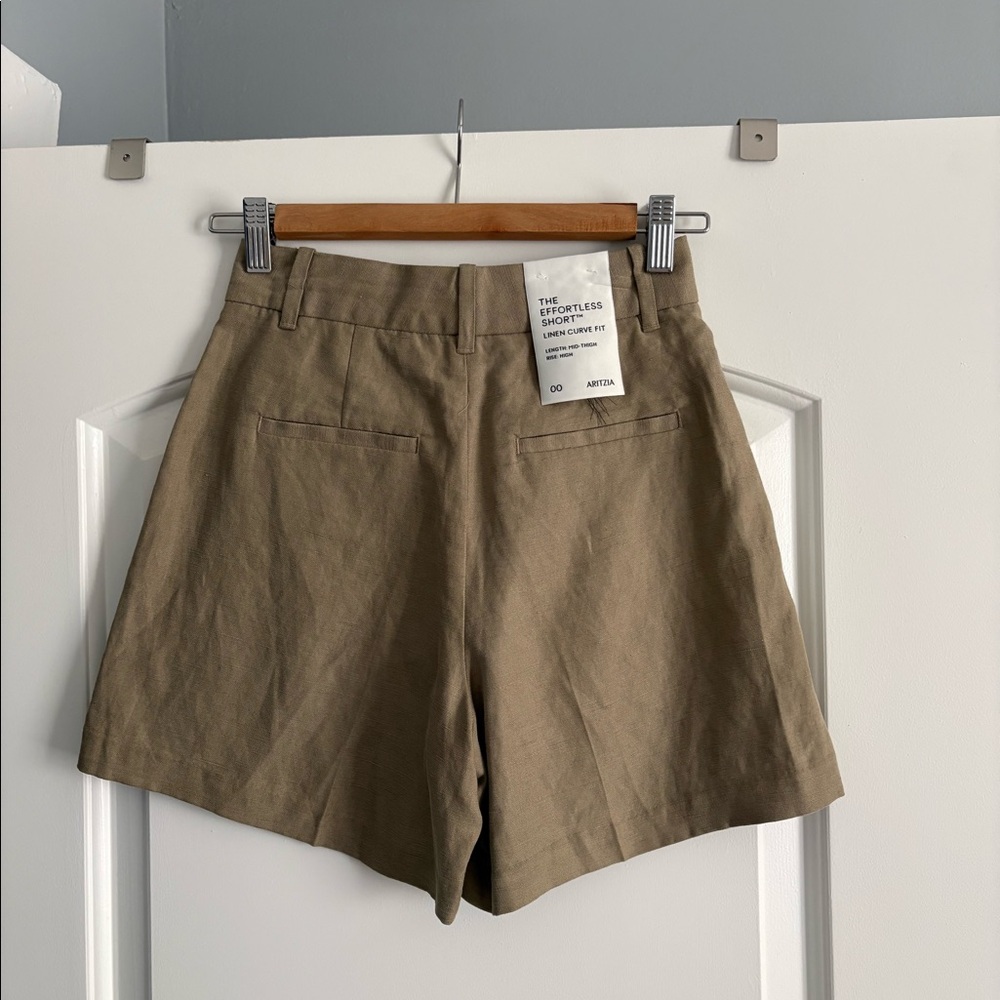NWT Aritzia Effortless Linen Short
